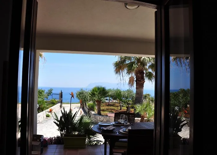 Cala Rossa Antonella *